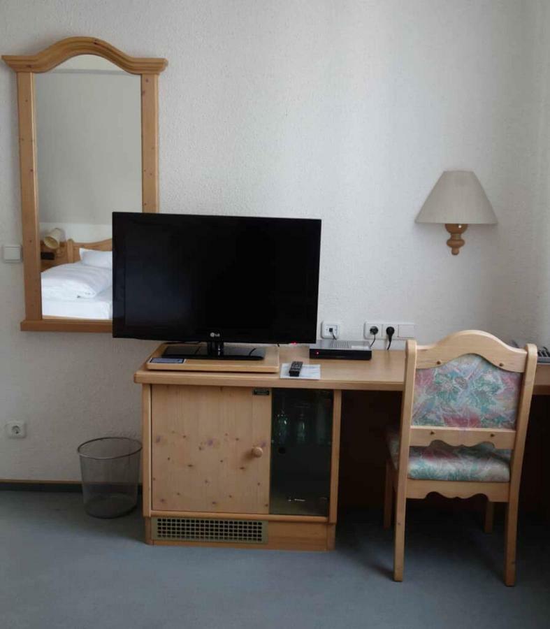 Hotel Bayerischer Hof วาล์ดซัสเซน ภายนอก รูปภาพ